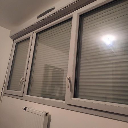 奥尔日河畔布雷蒂尼Junior公寓 外观 照片